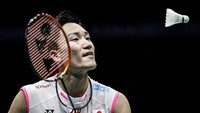 Prestasi internasional pertamanya datang pada tahun 2011 ketika ia memenangkan medali perunggu sektor tunggal putra di Asian Junior Badminton Championships di Lucknow. Wang HE/Getty Images