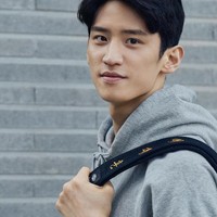 Lee Dae Hoon juga disebut-sebut mirip Chanyeol EXO karena lahir pada tahun 1992 seperti sang idol KPop. Atlet berumur 29 tahun ini memiliki tinggi badan mencapai 183 cm. Foto: dok Instagram lee.dae.hoon