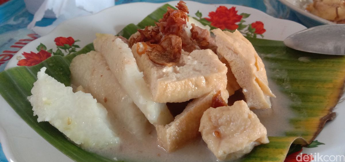 Sedapnya Lentog Tanjung Lontong Sayur Dari Desa Tanjung Karang