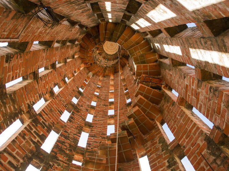 Megahnya Gereja dari Batu Bata di Uruguay