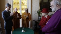 Dalam sebuah kesempatan, Ratu Elizabeth II pernah mengundang pimpinan lintas agama, termasuk perwakilan dari Bahai. Matt Dunham/WPA Pool/Getty Images