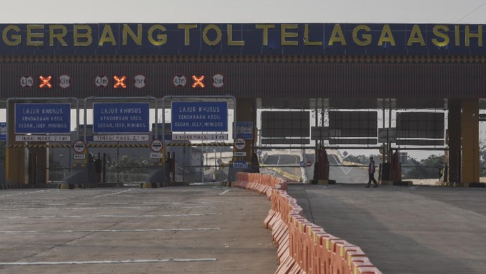 RENCANA PENGOPERASIAN JALAN TOL CIBITUNG-CILINCING SEKSI 1 Foto udara Jalan Tol Cibitung-Cilincing seksi 1 interchange di Cibitung, Kabupaten Bekasi, Jawa Barat, Kamis (29/7/2021). Pengoperasian jalan tol sepanjang 2,65 km yang merupakan bagian dari jalan Tol JORR (Jakarta Outer Ring Road) 2 tersebut akan di uji coba gratis pada tanggal 31 Juli-7 Agustus 2021. ANTARA FOTO/ Fakhri Hermansyah/rwa.