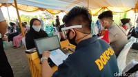 Kapolres Ciamis AKBP Wahyu Broto Narsono Adhi mengatakan, dari total target 3.000 orang lingkungan pesantren ini minimal 70-80 persen sudah divaksinasi, sehingga dapat tercipta kekebalan komunitas.