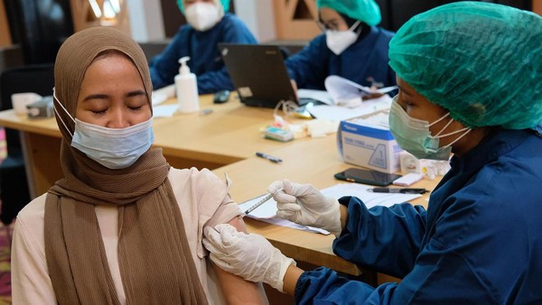 Vaksinasi Gotong Royong Terus Dikebut
