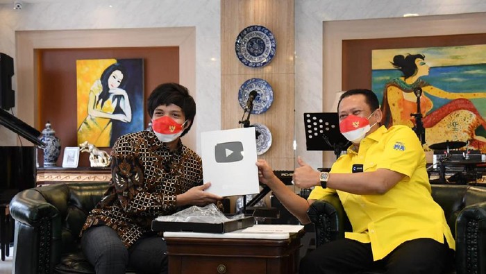 Bamsoet Bersama Atta Halilintar