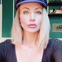 Aku menangis setiap hari selama sembilan bulan. Ada bagian dari diriku seperti mati, ungkapnya. Foto: dok. Instagram