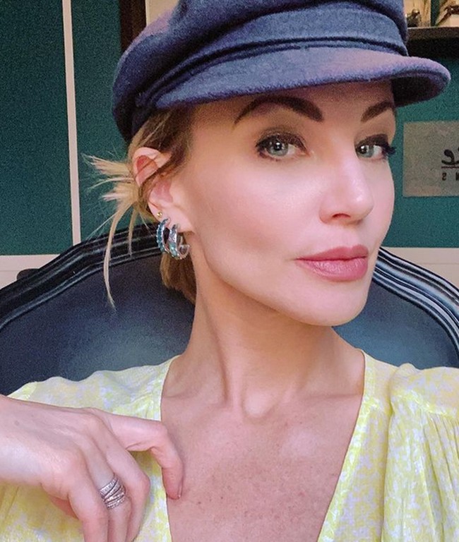 Setelah 10 tahun lepas dari kecanduannya, Brianne baru berani bicara terbuka soal kelainan seksnya itu. Kini, Brianne bisa menjalani hubungan pernikahan selama 16 tahuni. Foto: dok. Instagram