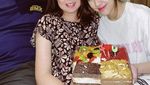 Doyan Banget Makanan Manis, Adhisty Zara Hobi Ngemil Cake