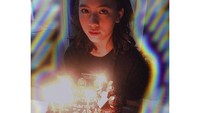 Terbukti nih Zara memang tak bisa lepas dari makanan manis, setiap momen ulang tahunnya selalu dipenuhi aneka cake yang disukainya. Foto: Instagram @zaraadhysty