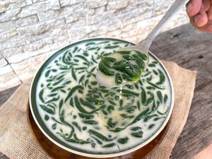 5 Es Viral yang Harganya Sultan, Es Cendol hingga Es Pisang Ijo