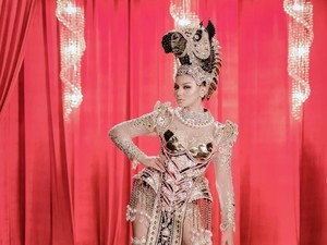 Bangga, Jihane Almira Juara National Costume di Miss Supranational 2021