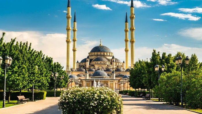 Masjid  Akhmad Kadyrov di Grozny, Republik Chechnya