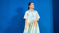 Bagi Nindy Ayunda penghargaan ini seperti blessing in disguise di tengah rumitnya masalah hidup. Foto: Instagram Nindy Ayunda