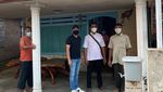 Potret Orang Tua Ayu Ting Ting dan Polisi Satroni Rumah Tukang Bully di Bojonegoro