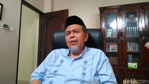 Pasar Tanah Abang, Jakarta Pusat (Jakpus) sepi pengunjung selama masa PPKM Level 4. Banyak pedagang yang pada akhirnya memilih untuk menjual hingga menyewakan tokonya. (Adhyasta/detikcom)