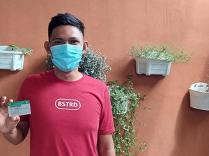 Pedagang Buah Rasakan Manfaat JKN-KIS untuk Pengobatan Sang Ibu
