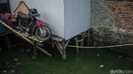 Potret Kampung yang Puluhan Tahun Mengapung di Jakarta Barat