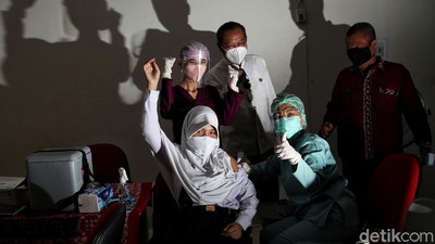 Potret Vaksinasi COVID-19 untuk Anak Berkebutuhan Khusus di Jakarta