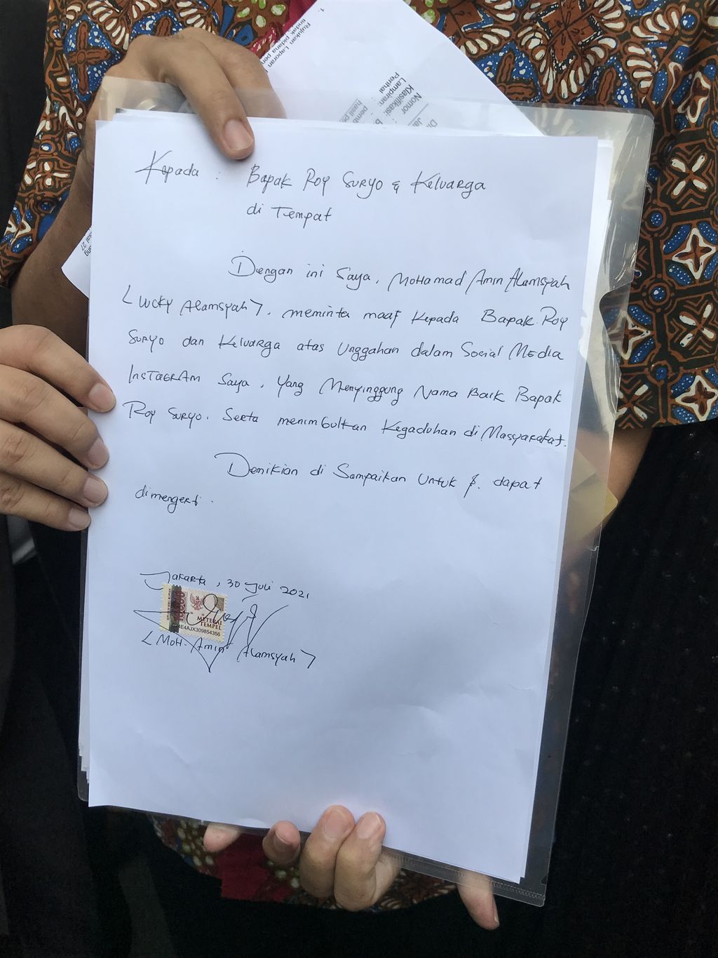 Roy Suryo dan Lucky Alamsyah memutuskan untuk berdamai.