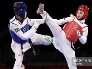 Viral Atlet Taekwondo di Olimpiade Disebut Mirip Lady Gaga Versi Berhijab