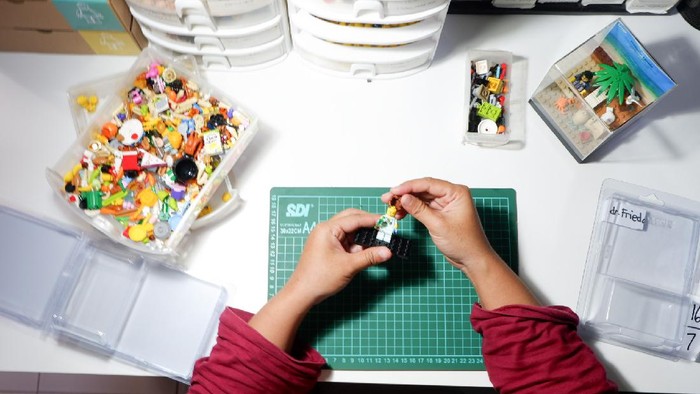 Wanita Ini Raup Puluhan Juta dari Lego, Jadi Kado buat Sandi-Wishnutama