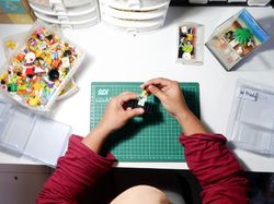 Wanita Ini Cuan Puluhan Juta dari Mini Figure hingga Jadi Kado buat Sandiaga