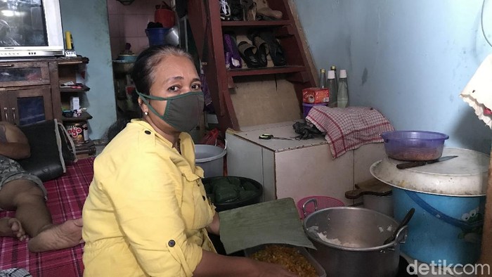 Warga Kampung Pulo, Hasanah (Nur Aziza/detikcom)