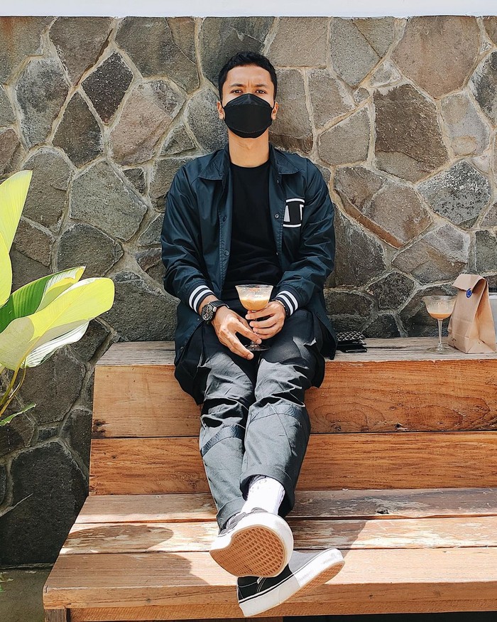 Anthony Ginting Hobi Ngopi dan Makan Smoothie Bowl, Ini Buktinya Anthony Ginting Hobi Ngopi dan Makan Smoothie Bowl, Ini Buktinya