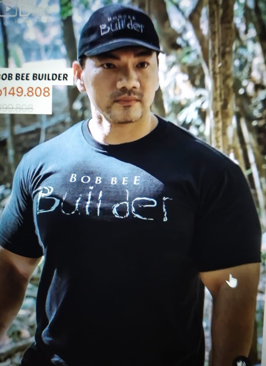 Charles Robin Lie alias Bob Bee Builder, youtuber makanan ekstrem