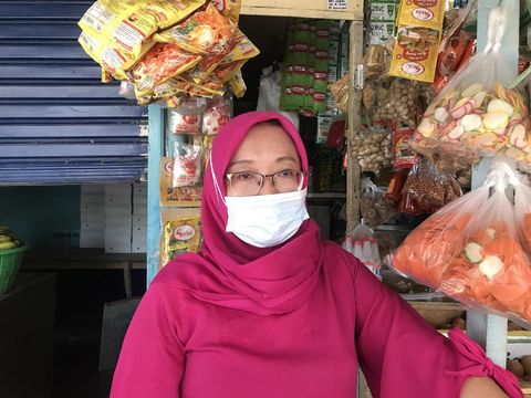 Pedagang di Pasar Tradisional Lokasi Binaan Kramat Jati, Jaktim