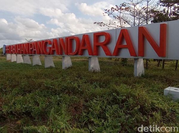 Asyiknya Mancing Mania di Pelabuhan Bojongsalawe Pangandaran