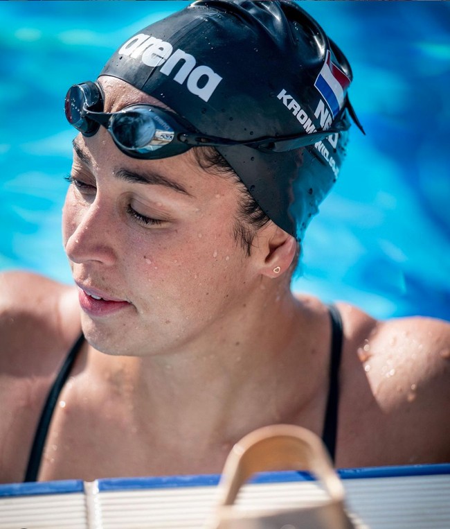 Nama Ranomi Kromowidjojo cukup mencuri atensi usai dirinya berhasil masuk ke babak final 50 meter gaya bebas putri di Olimpiade Tokyo 2020. Siapa sangka bahwa wakil cantik dari Belanda ini ternyata memiliki darah keturunan Jawa. Foto: Instagram/@ranomikromo