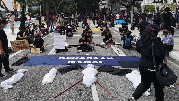 Ratusan pengunjuk rasa melakukan demo di ibukota Kuala Lumpur, Malaysia. Ist