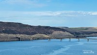 Lokasi terakhir adalah East Wenatchee. Coba lihat lanskap yang menenangkan ini.