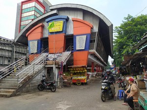 Pedagang di Lokbin Palmerah Ngaku Belum Vaksin: Takut Suntik-Nggak Diongkosin