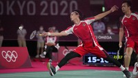 Ahsan/Hendra lantas menjauh untuk unggul 11-7 saat interval. Sayangnya, setelah itu Ahsan/Hendra kehilangan kendali permainan sehingga Chia/Soh mampu mengejar hingga sama kuat 13-13.