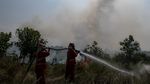 Upaya Pemadaman Kebakaran Lahan di Indralaya Sumsel