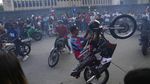 Aksi Anak Muda di Venezuela Pamer Freestyle Motor Saat Pandemi