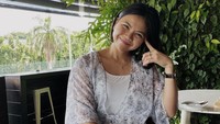 Di luar profesinya sebagai atlet bulutangkis, Greysia Polii ternyata senang menghabiskan waktu untuk hang out. Menyantap makanan yang lezat di restoran menjadi caranya untuk memanfaatkan waktu beristirahat. Foto: Instagram/gryespolii