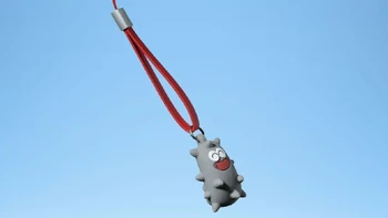 Diberikan gantungan ponsel. Foto: dok Oppo