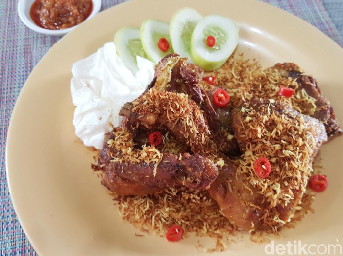 Resep Ayam Serundeng Kelapa Resep Ayam Serundeng Kelapa