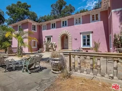 9 Foto Rumah Terbengkalai Keluarga Osama Bin Laden, Dijual Rp 404 Miliar