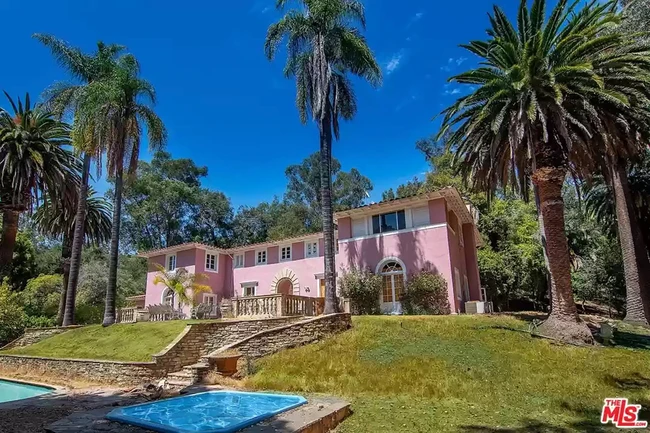 Ibrahim yang merupakan kakak tiri Osama Bin Laden adalah pemilik rumah mansion di kawasan elit tersebut. Foto: Dok. Realtor