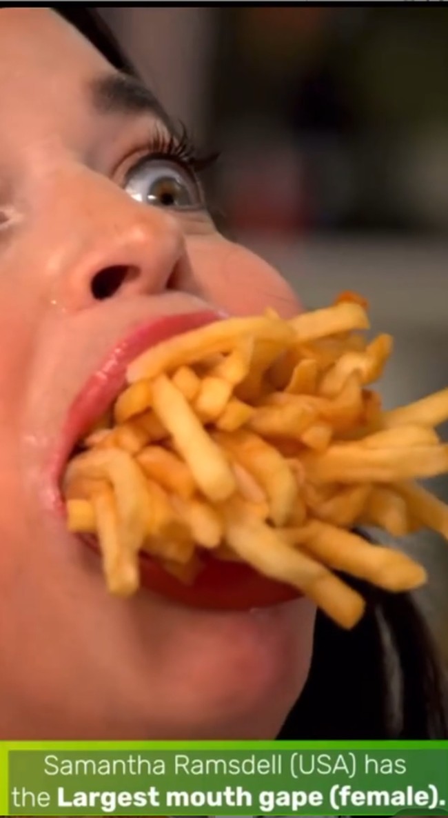 Wanita 31 tahun itu pun bisa makan kentang sekaligus banyak. Foto: dok. Instagram