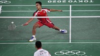 Anthony Ginting gagal melaju ke final bulutangkis Olimpiade Tokyo 2020 usai ditaklukan wakil China Chen Long dua gim langsung.  