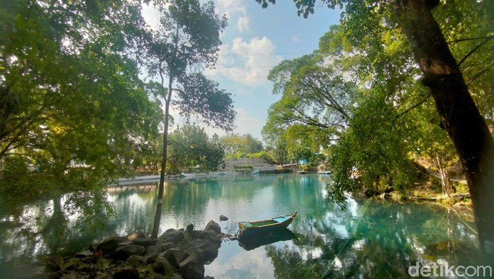 Telaga Biru Cicerem, Kabupaten Kuningan
