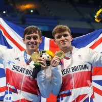 Diberi julukan Tom The Bomb, Tom Daley mulai menekuni olahraga renang, khususnya diving sejak usia tujuh tahun. Pada 2004 dia menjadi orang termuda di kejuaraan nasional untuk kategori di bawah usia 18 tahun. Foto: Getty Images/Clive Rose