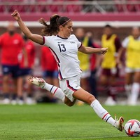 Ketika ditanya soal pilihannya menjadi model, Alex mengaku tetap memilih menjadi atlet sepak bola dibanding sebagai model. Foto: dok. Instagram