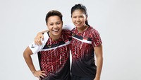 Wanita kelahiran Lawulo, Sulawesi Tenggara ini tampil begitu prima. Ia dan Greysia kompak mengalahkan pasangan ganda putri China, Chen Qing Chen/Jia Yi Fan.
