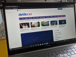 Asus Vivobook 15, Laptop Bongsor Teman WFH